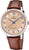 Reloj de hombre con esfera beige, manecillas azules, correa de cuero marrón y caja de acero inoxidable plateada