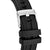 Reloj de hombre con correa de caucho negro y hebilla plateada en el borde de la caja.