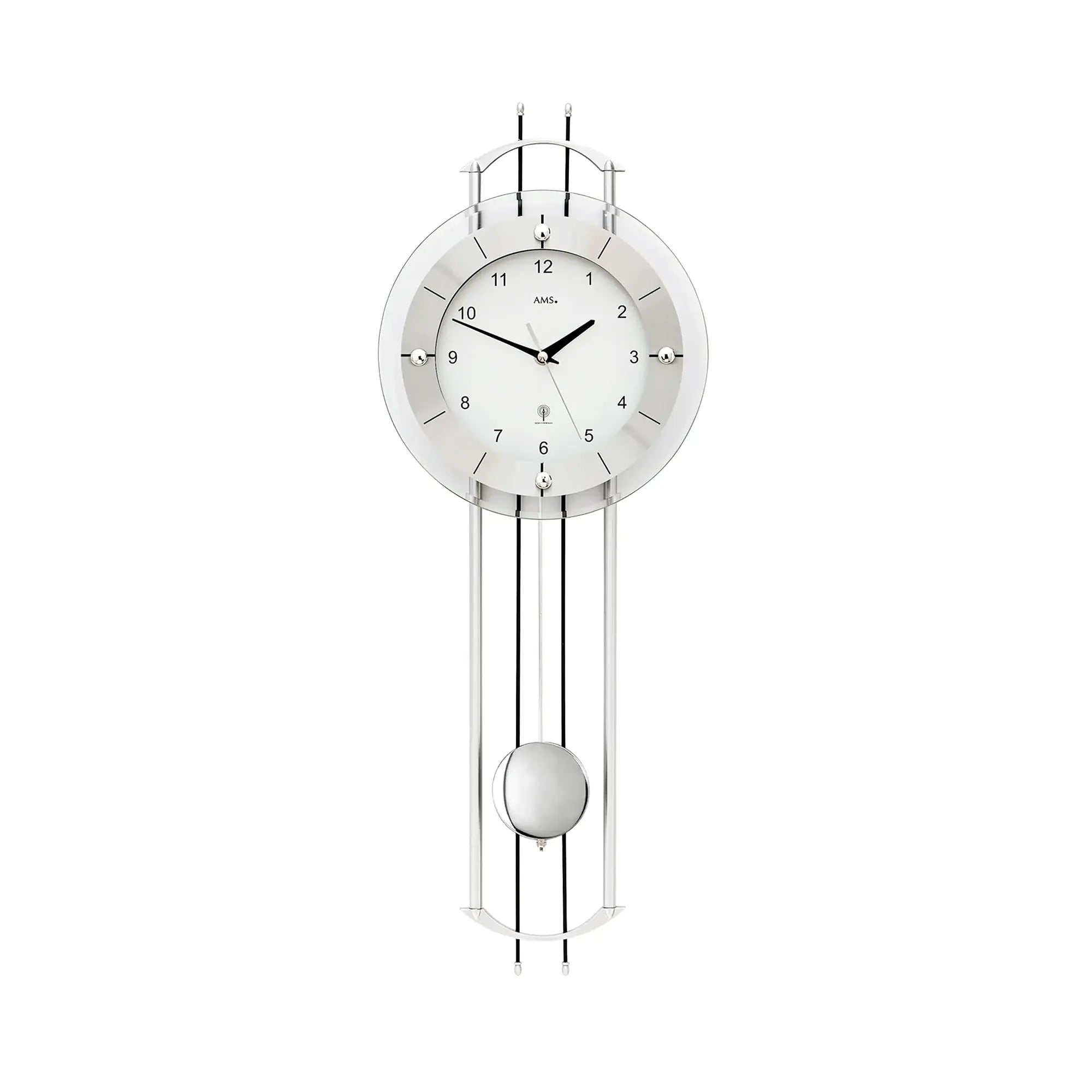 Wanduhr mit großem rundem Ziffernblatt, silbernen Stäben und Pendelgehäuse