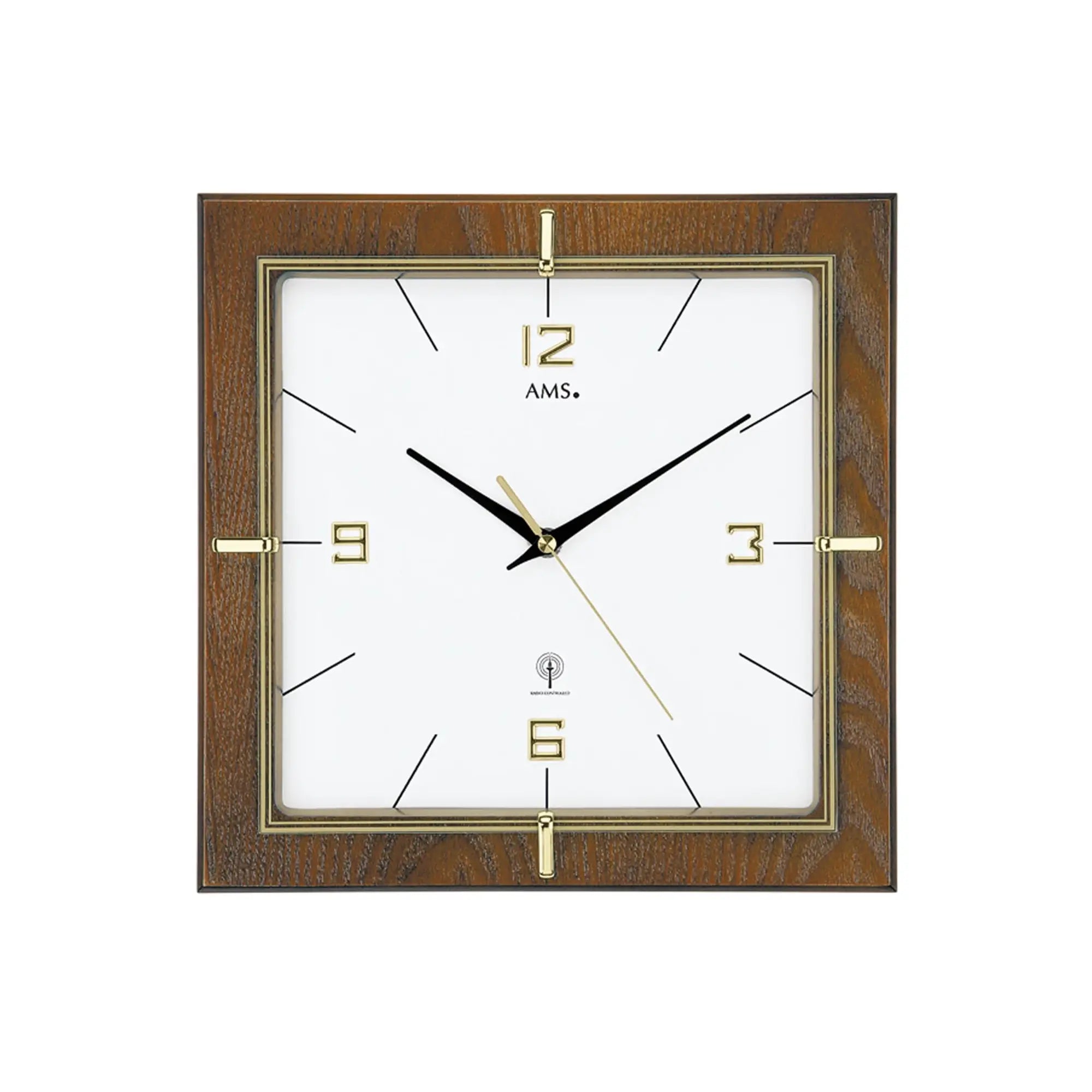 Wanduhr mit Nussbaumrahmen und Mineralglas, quadratisches Zifferblatt mit Golddekor