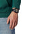 Pulsera de hombre con correa negra y esfera redonda con detalles dorados