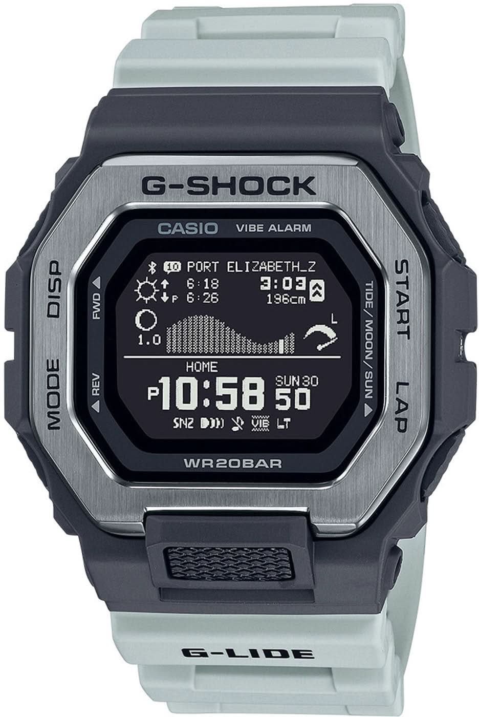 Reloj deportivo con correa de goma en gris claro, caja negra y pantalla LCD redonda