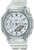 Reloj de mujer con pulsera de plástico transparente, esfera gris claro y pantalla digital.