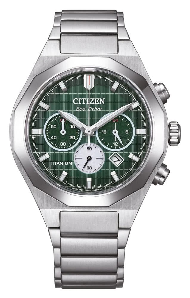 Reloj de titanio para hombre con esfera verde, subesferas de cronógrafo y pulsera de metal.