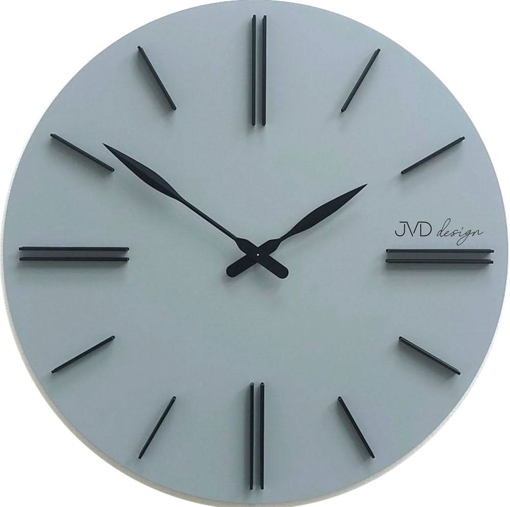 Reloj de pared redondo con esfera clara y marcadores de barra negros, diseño JVD