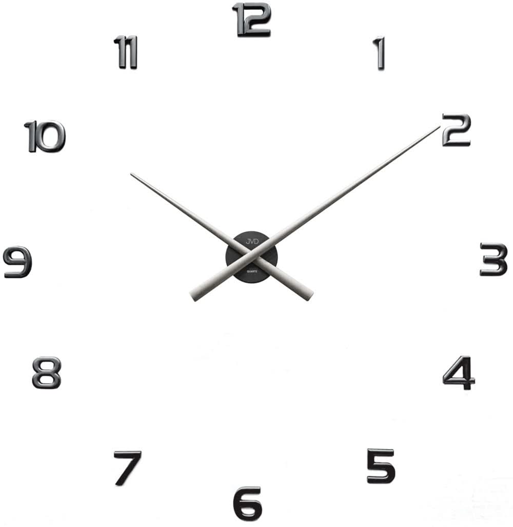 Reloj de pared con esfera blanca y manecillas negras en forma de cruz