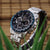 Reloj plateado para hombre con correa de metal, esfera azul negra con cronógrafo