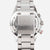Pulsera y caja de acero inoxidable de un reloj de hombre con relieve SEIKO, pulsadores visibles