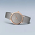 Reloj Bering para mujer, fino: bisel oro rosa, esfera gris y correa milanesa plateada