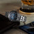 Reloj de hombre con esfera azul oscuro y pulsera de acero inoxidable plateado