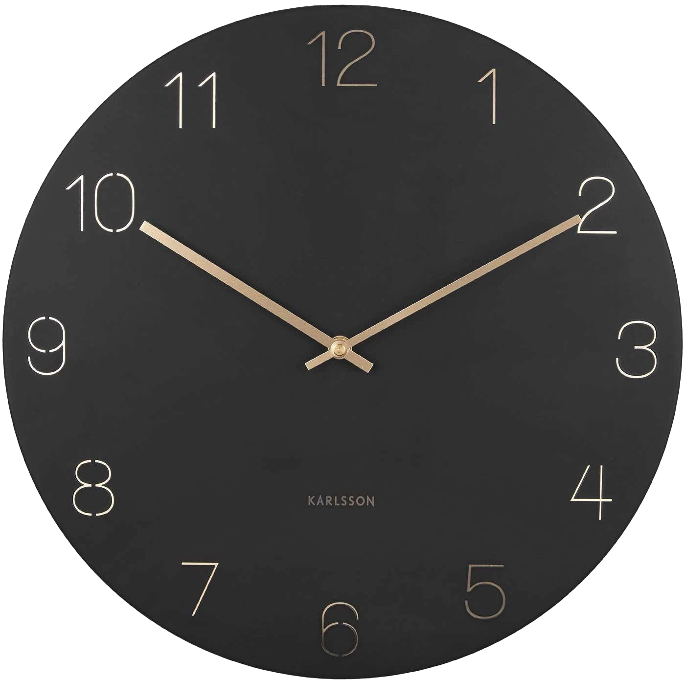 Reloj de pared redondo con esfera negra, manecillas doradas y números arábigos, Karlsson.