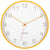 Reloj de pared redondo con marco de madera clara, esfera blanca, manecillas doradas y segundero rojo