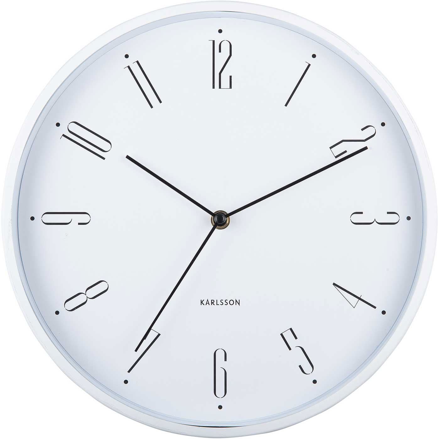 Reloj de pared redondo con esfera clara, manecillas y marcas negras
