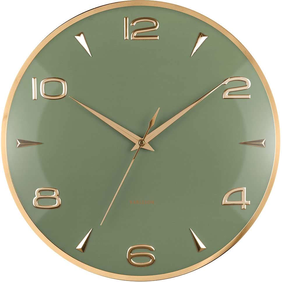 "Reloj de pared con esfera verde y números metálicos dorados, marco metálico redondo"