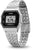 Reloj digital Casio con correa de metal plateada, pantalla cuadrada y caja pulida