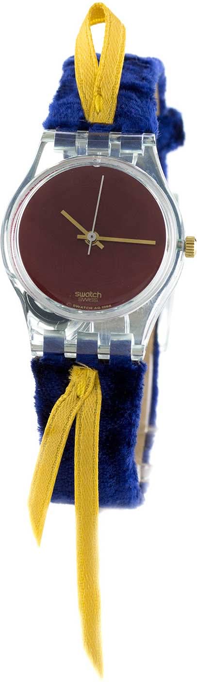 Swatch reloj de mujer con esfera redonda de color vino tinto, correa de tela azul y cintas amarillas