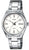 Reloj plateado para mujer con pulsera de acero inoxidable, esfera blanca, pantalla analógica y ventana de fecha.