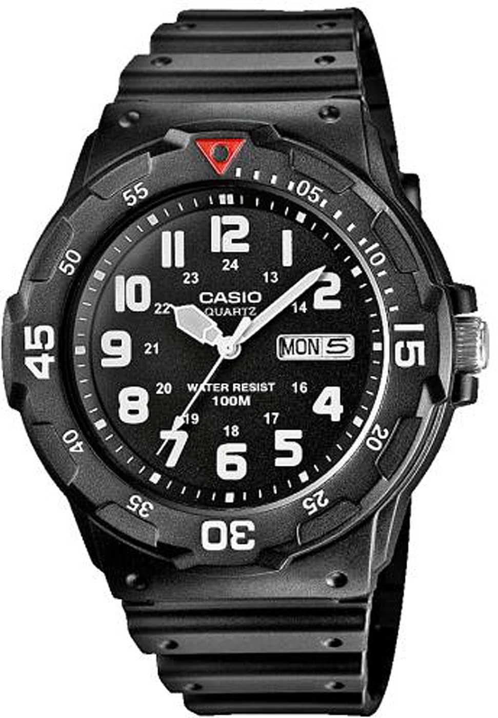 Reloj Casio para hombre con esfera negra y correa de caucho, diseño de buceo