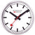 "Reloj de pared con esfera blanca, marcadores de hora negros y manecillas rojas, marco plateado"
