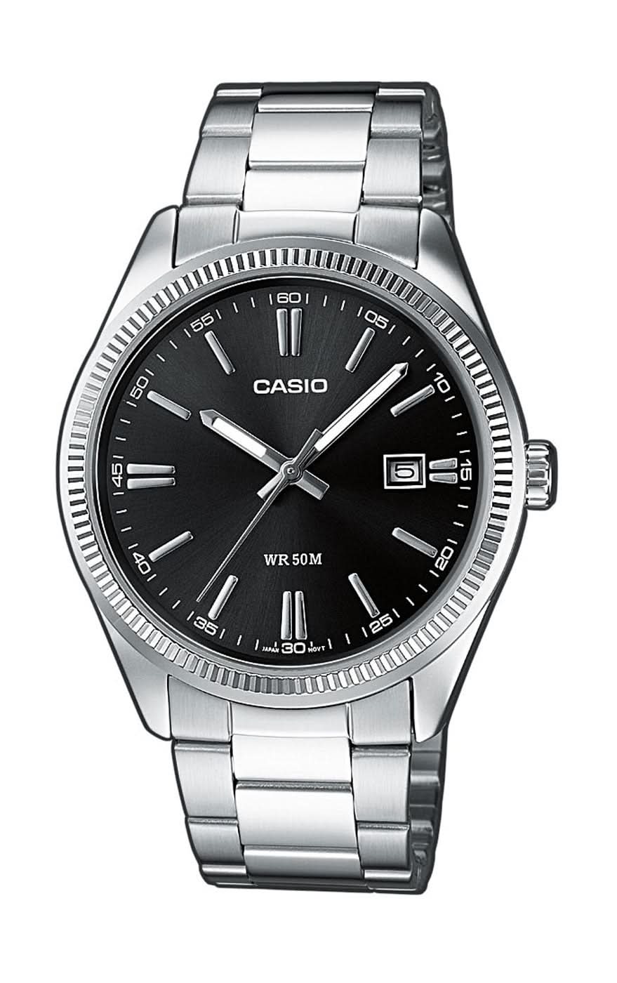 Reloj Casio para hombre con esfera negra y pulsera de metal plateado, analógico