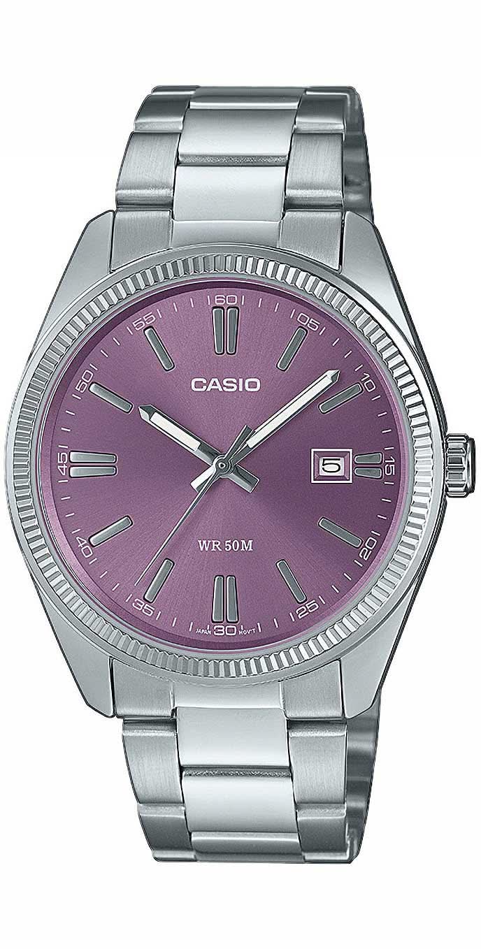 Reloj Casio para hombre con correa de metal plateada y esfera morada, caja redonda