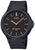Reloj Casio para hombre: esfera negra, índices dorados, correa negra.