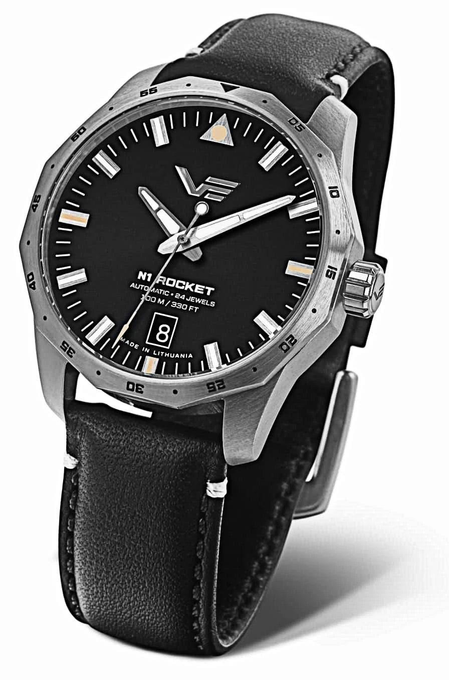 Reloj unisex con esfera negra, correa de cuero negra y caja de acero inoxidable