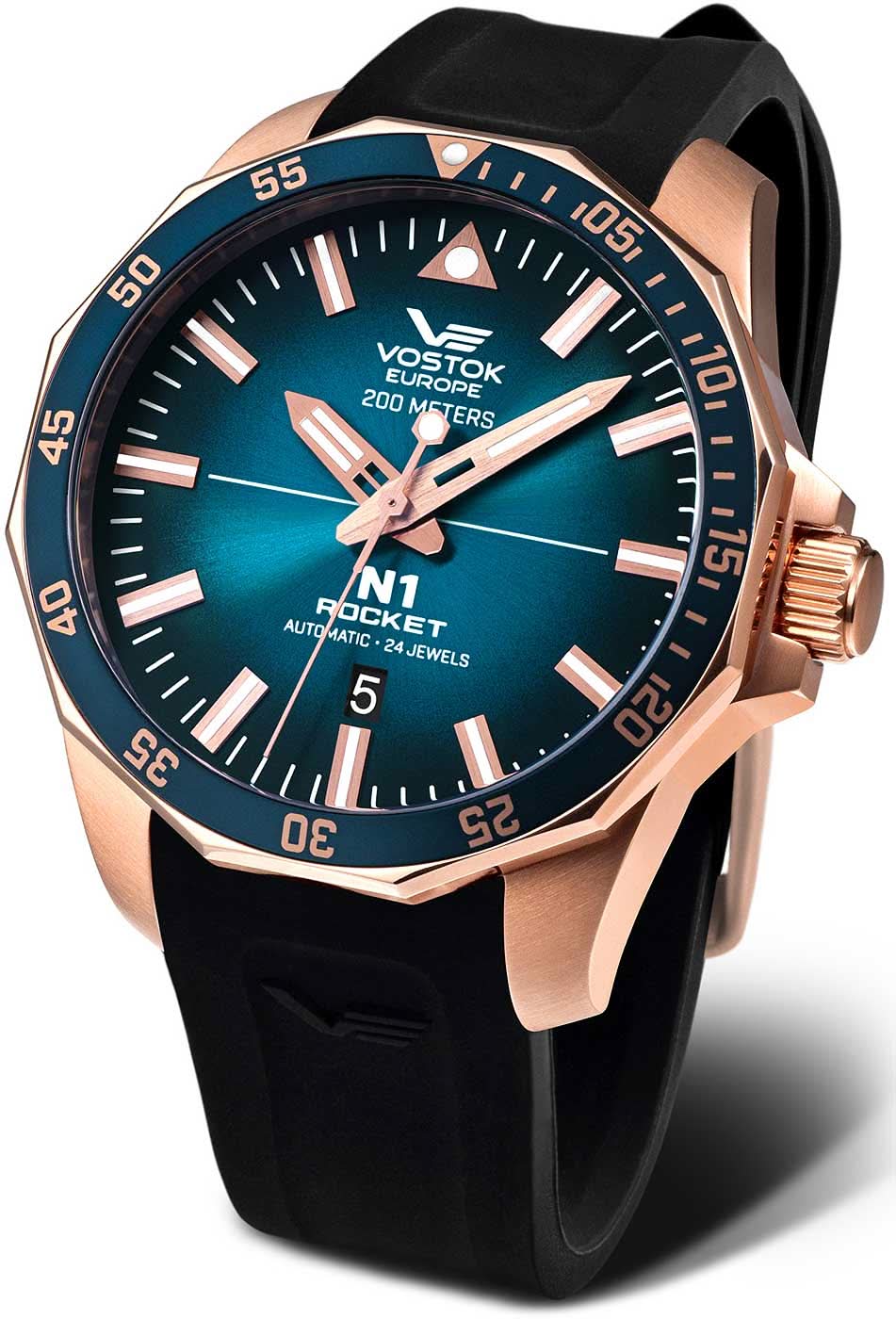 Reloj de hombre con esfera azul petróleo, bisel en tono oro rosa y correa de silicona negra