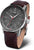 Reloj de hombre con esfera gris, correa de cuero marrón y caja plateada