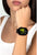 Reloj inteligente unisex en la muñeca con correa de silicona negra y pantalla amarilla