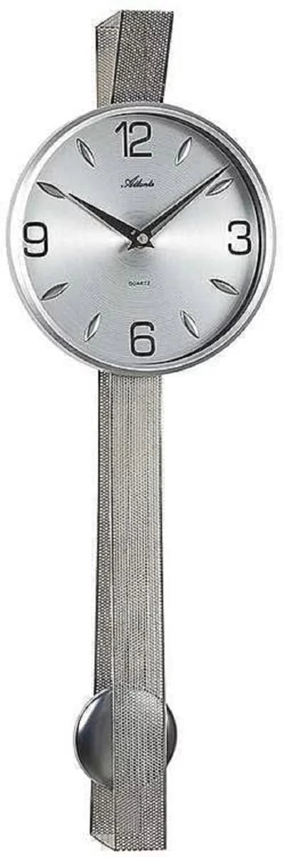 Reloj de pared redondo con esfera plateada, números romanos y correa larga de metal