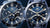 Dos relojes de pulsera para hombre, vista frontal, con esfera azul e indicador de fecha.