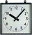 Reloj de pared cuadrado de metal con marco negro, esfera blanca y manecillas negras