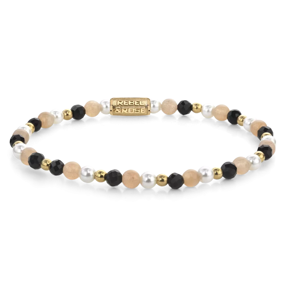 Pulsera con perlas y cuentas de piedra negra, elementos dorados y cierre de acero inoxidable