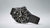 Pulsera de hombre Seiko con esfera analógica negra y correa ancha de caucho negro