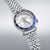 Reloj Seiko para hombre con anillo de esfera azul, correa de acero inoxidable y corona