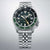Pulsera de hombre frontal: brazalete de acero inoxidable, esfera oscura con fecha y GMT