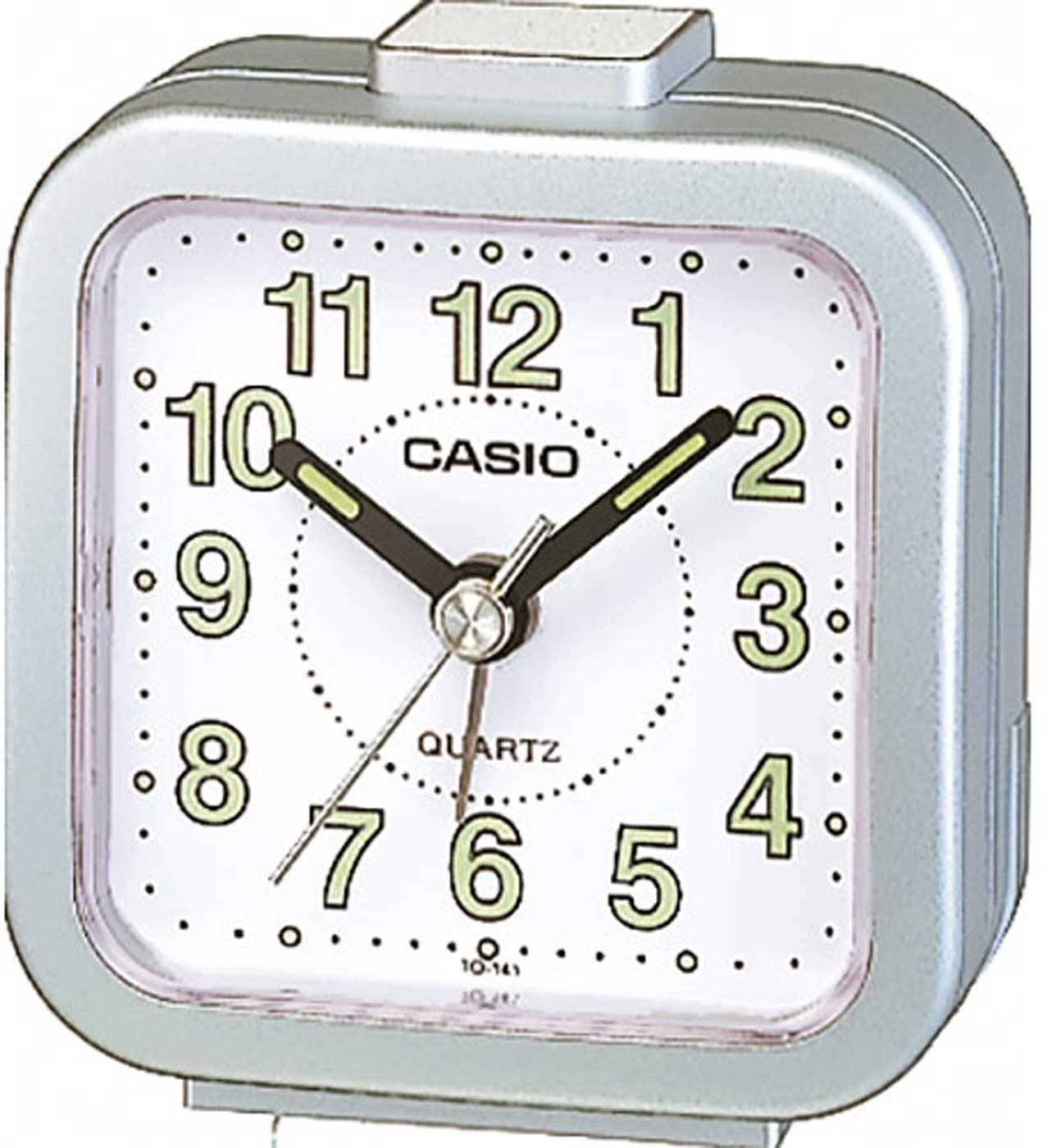 Despertador analógico de cuarzo CASIO con caja plateada y esfera blanca