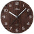 Reloj de pared redondo con esfera de aspecto de madera marrón oscuro, números y manecillas blancos.