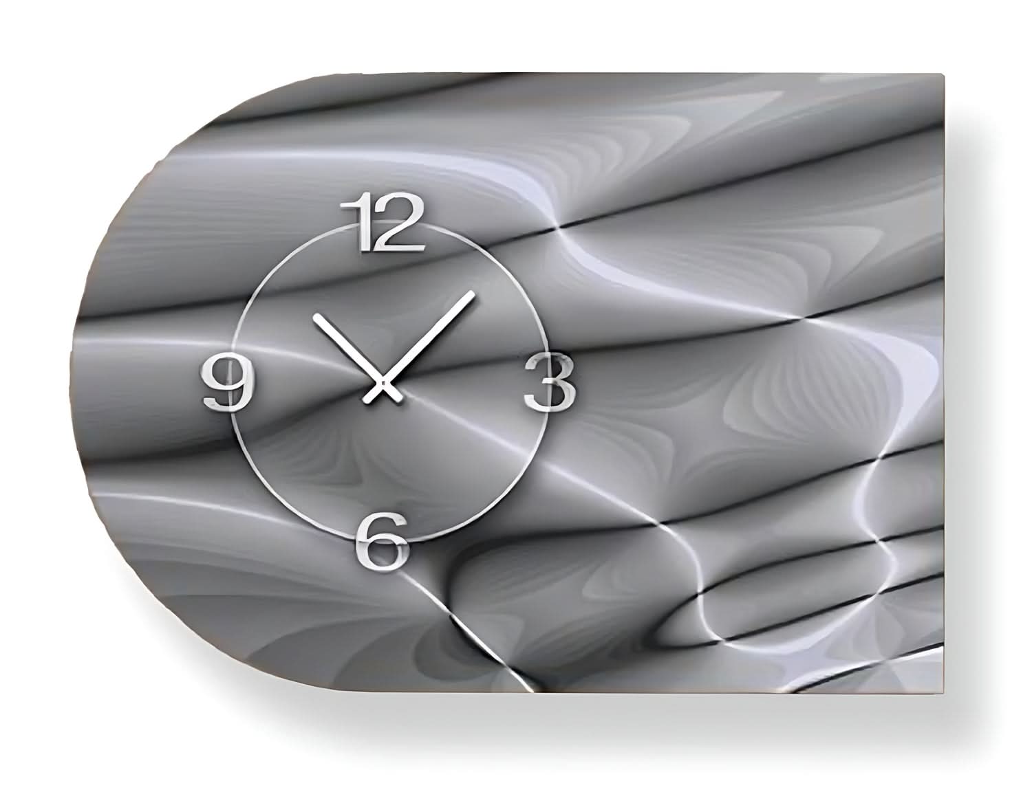 Reloj de pared redondo con esfera gris, números arábigos e manecillas plateadas