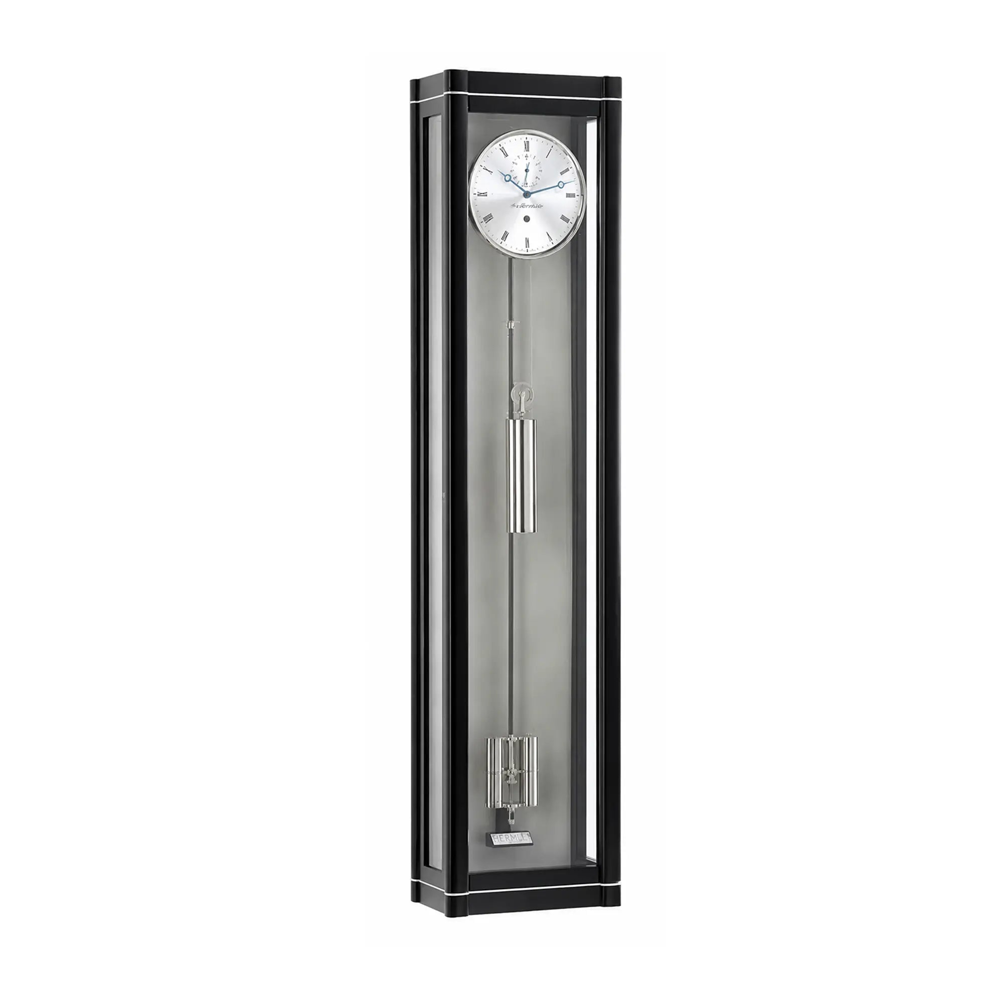 Reloj de pared con marco negro, esfera redonda y péndulo visible
