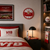 Reloj de pared con marco rojo, esfera blanca y emblema del VfB