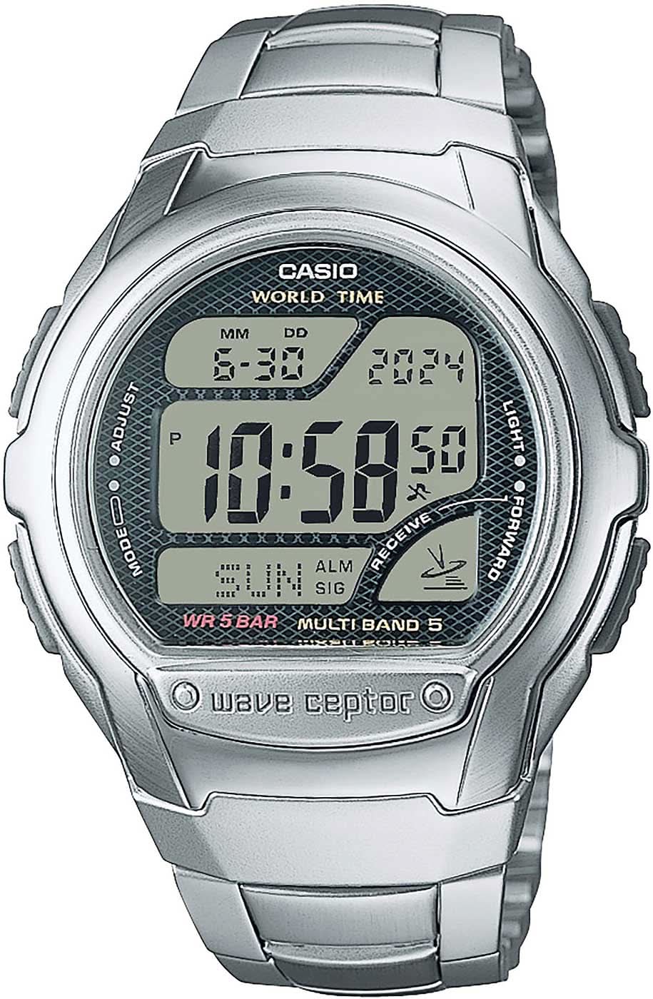 Casio Reloj Radio Controlado con correa de metal plateado y pantalla digital redonda