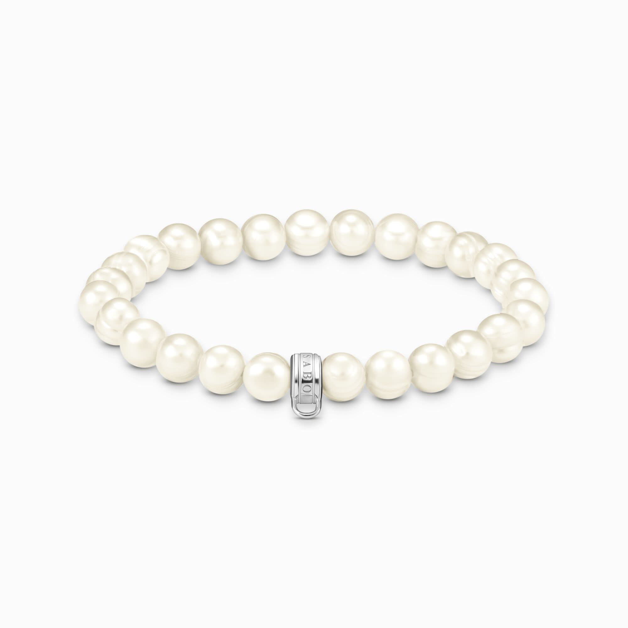 Pulsera con perlas cultivadas de agua dulce blancas y ojal anular en el cierre
