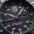 Primer plano de la esfera: logotipo LUMINOX, AUTOMATIC, FR/31 y escala hasta 200 metros; acentos verdes.