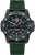 Reloj de hombre con caja negra, esfera verde y correa de silicona verde con fecha 31.
