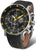Reloj de hombre con correa de cuero negra y esfera negra con detalles amarillos