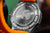 Fondo de caja de reloj de hombre de metal con grabado, usado en pulsera verde