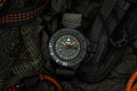 Reloj de hombre - Serie: P69 Black Stealth - Traser Modelo: 109858