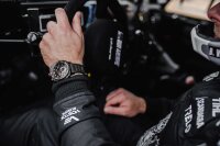 Reloj de pulsera de hombre Benediktas Vanagas Dakar Edition 2024 – Edición Limitada – Vostok Europe Modelo: VK67-650J740